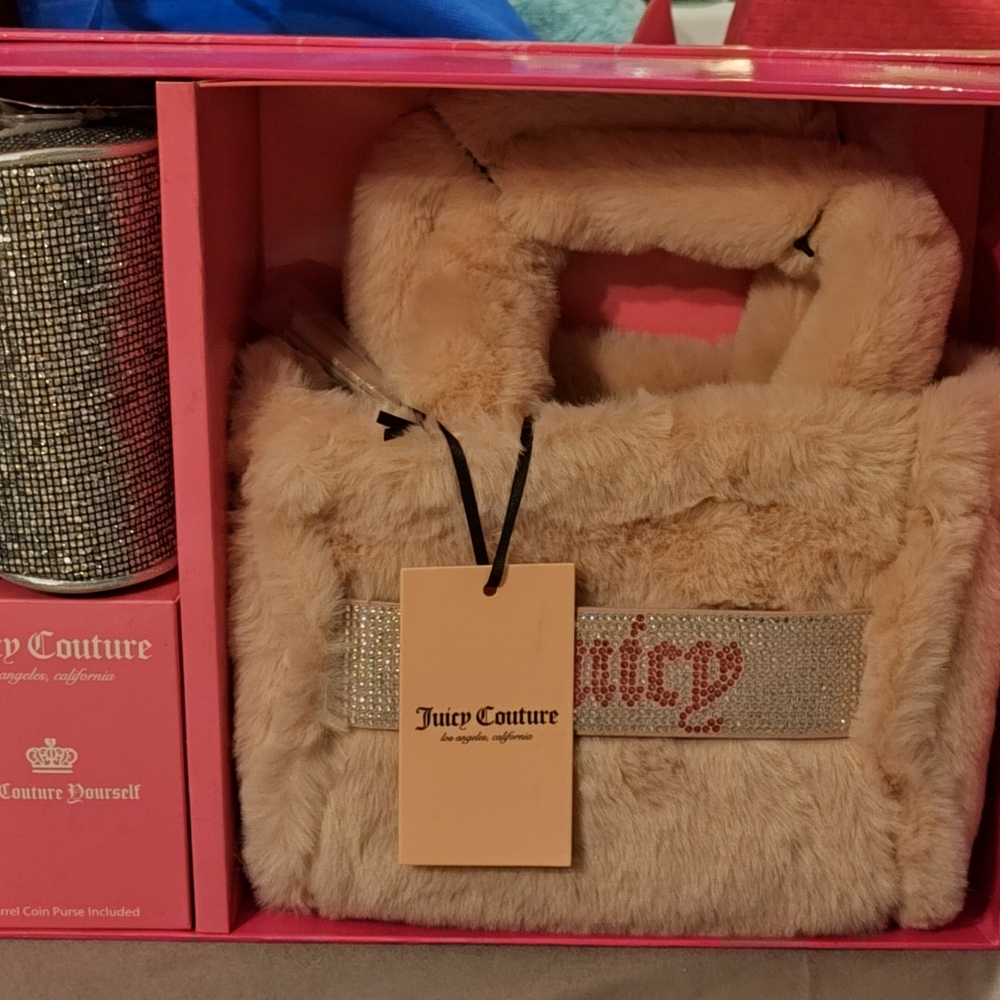 NWT! Juicy Couture Bag Set